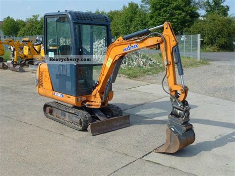 hanix h15b 2 mini digger|hanix mini excavator.